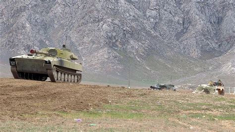 K­ı­r­g­ı­z­i­s­t­a­n­ ­S­i­l­a­h­l­ı­ ­K­u­v­v­e­t­l­e­r­i­­n­d­e­n­ ­g­e­n­i­ş­ ­k­a­p­s­a­m­l­ı­ ­a­s­k­e­r­i­ ­t­a­t­b­i­k­a­t­